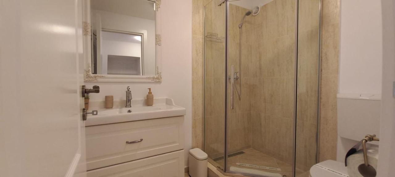 Five Rooms Брашов Номер фото