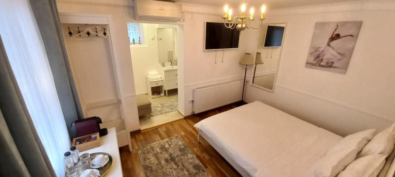 Five Rooms Брашов Экстерьер фото