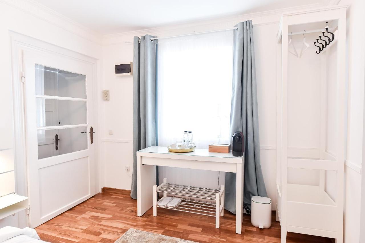 Five Rooms Брашов Экстерьер фото